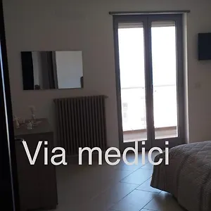 https://i-portici-santagata-di-militello.sicilyhotelsitaly.net