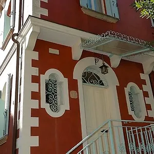 https://villa-angelica.hotelinveneto.com